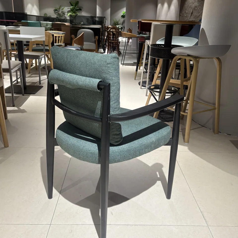 Lounge-Arm Program Chair view 2